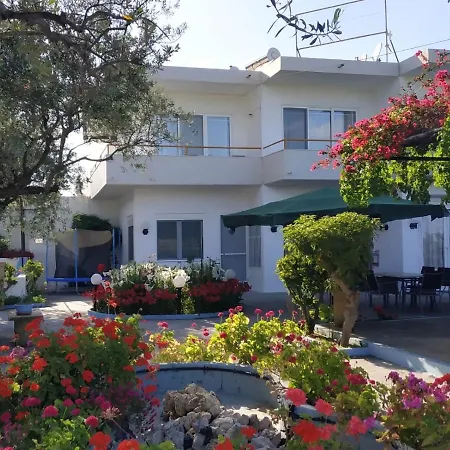 Bella Casa Kolympia Apartment *